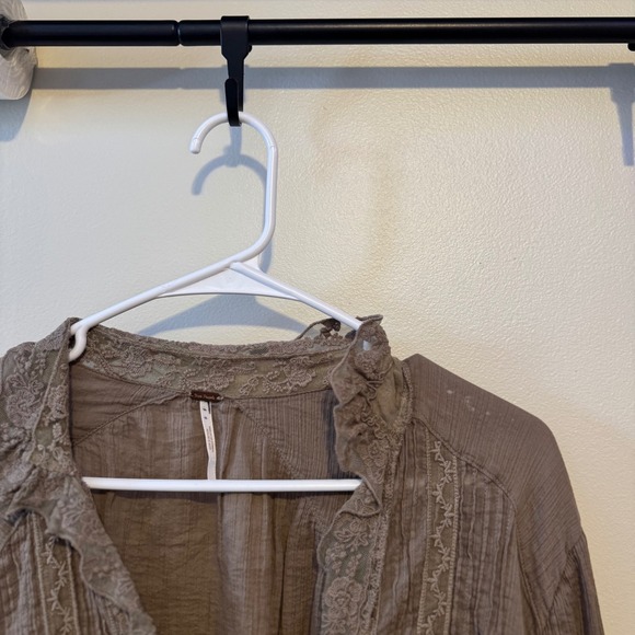 Free People Women's Small Long Sleeve Blouse Taupe Lace Boho Cottagecore Indie - Picture 2 of 5